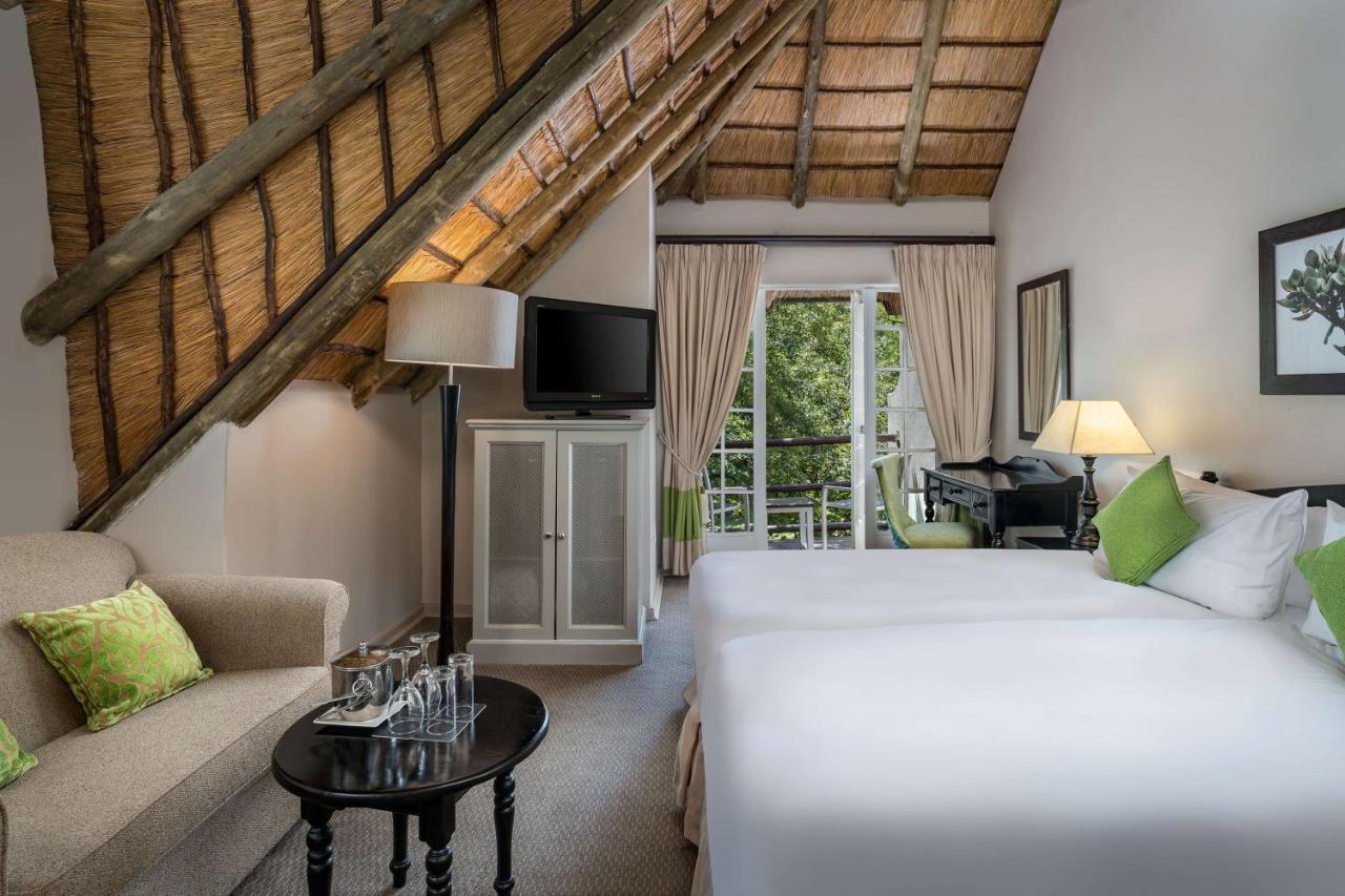 Mount Grace Hotel & Spa Magaliesburg Exterior photo A room at the hotel