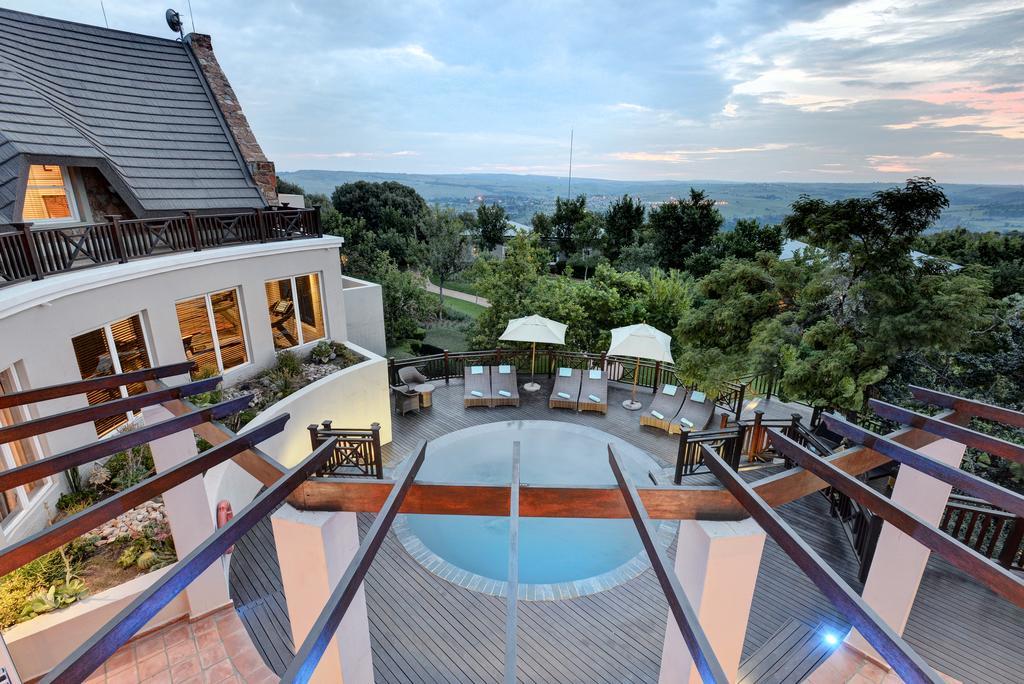 Mount Grace Hotel & Spa Magaliesburg Exterior photo The View from the Sky Bar