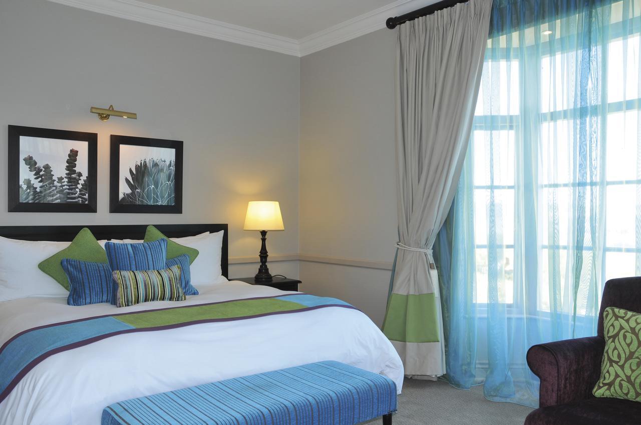 Mount Grace Hotel & Spa Magaliesburg Exterior photo A bedroom at the hotel