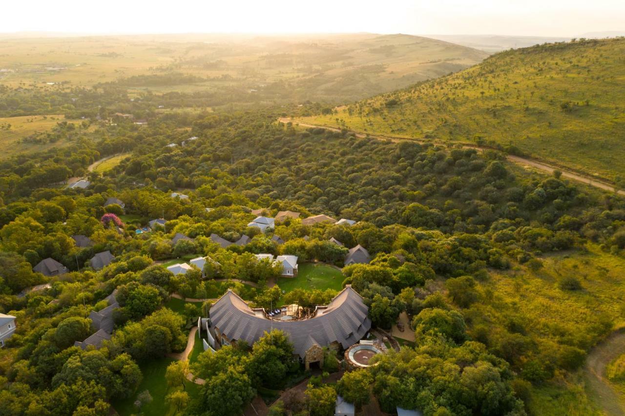 Mount Grace Hotel & Spa Magaliesburg Exterior photo Aerial view of the resort